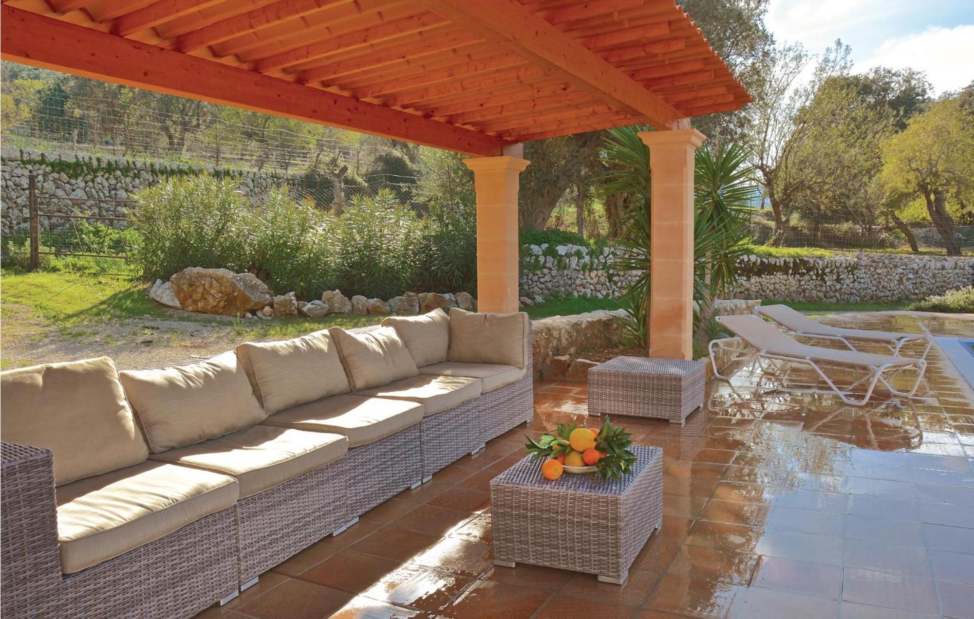 Holiday home 6 Bedroom Amazing Home In Estellencs