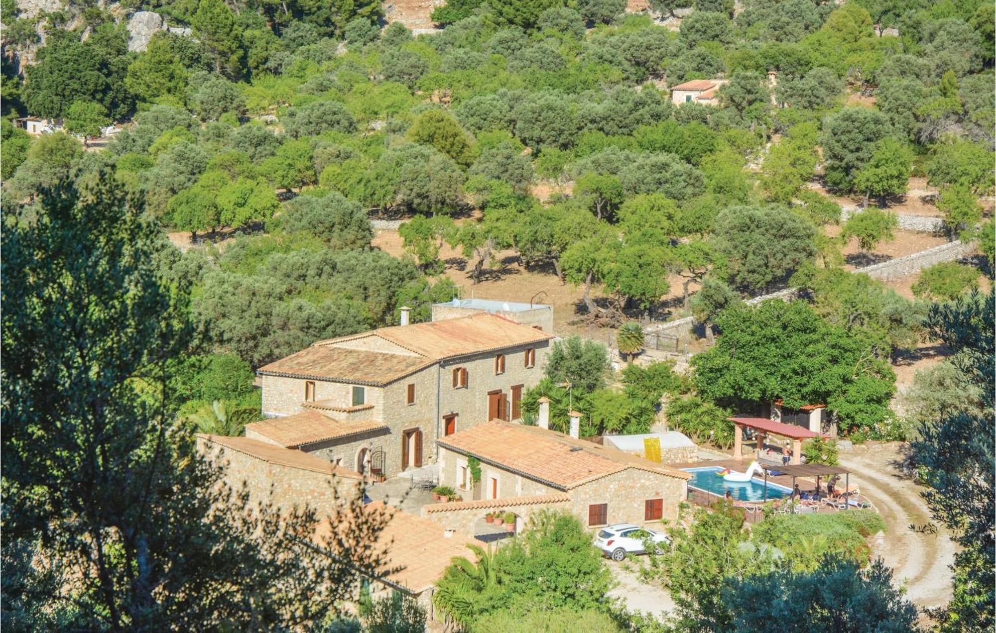 Hébergement de vacances 6 Bedroom Amazing In Estellencs (Mallorca)