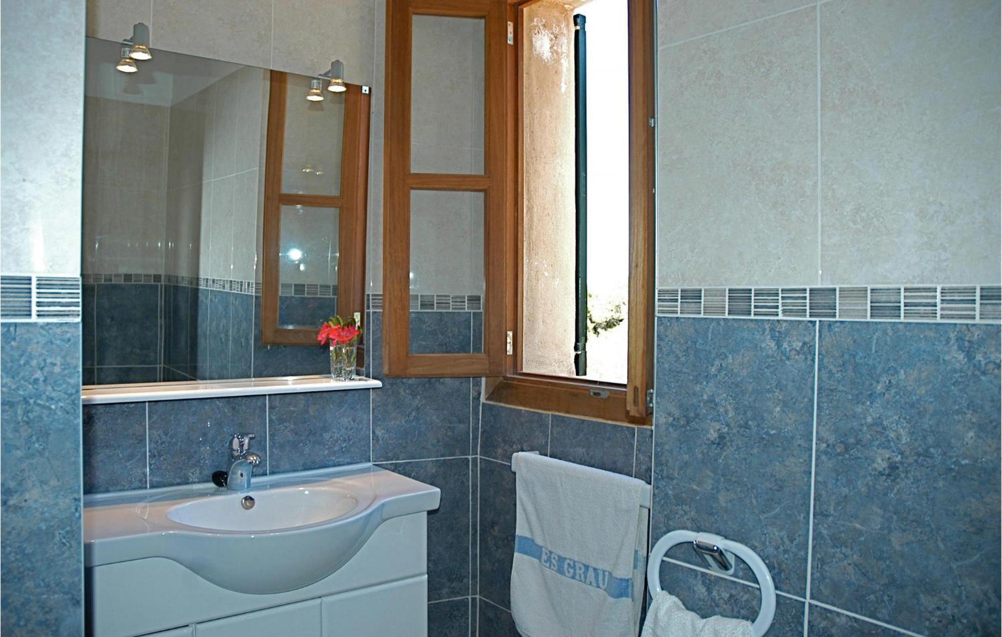 6 Bedroom Amazing Home In Estellencs *
