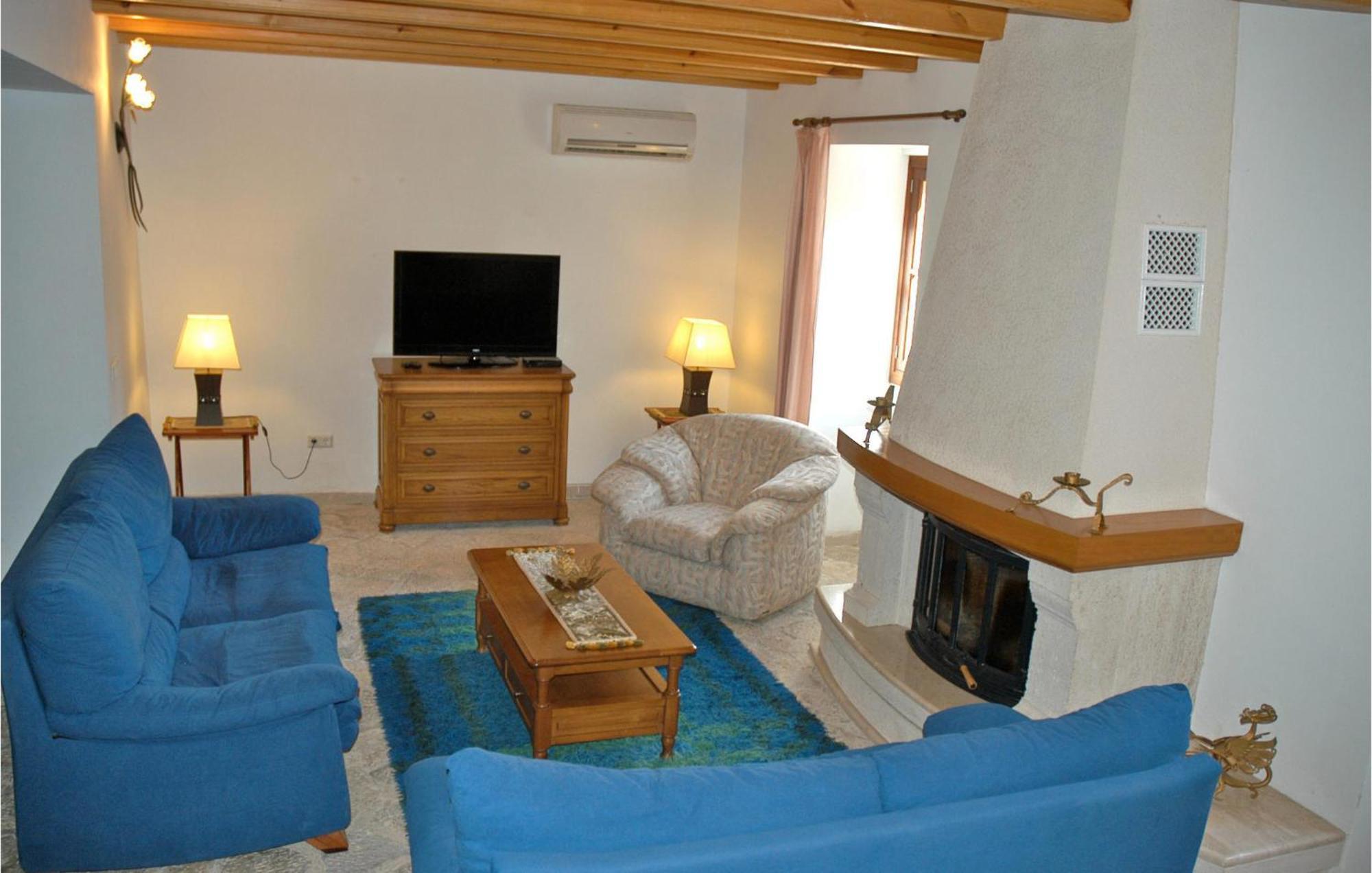 6 Bedroom Amazing Home In Estellencs