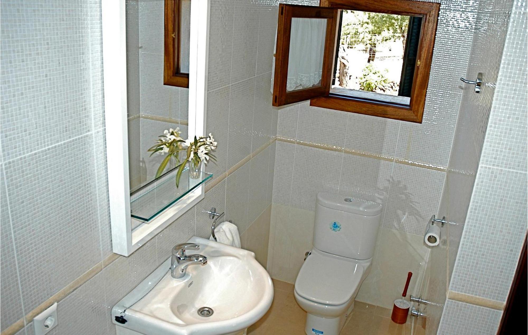 6 Bedroom Amazing In Estellencs (Mallorca)