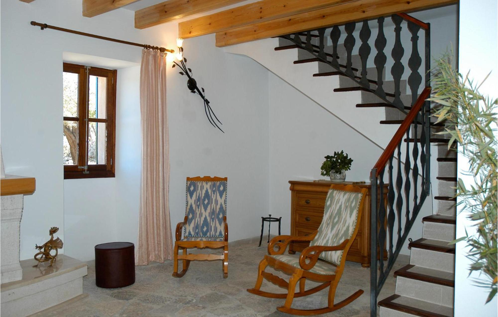 6 Bedroom Amazing Home In Estellencs